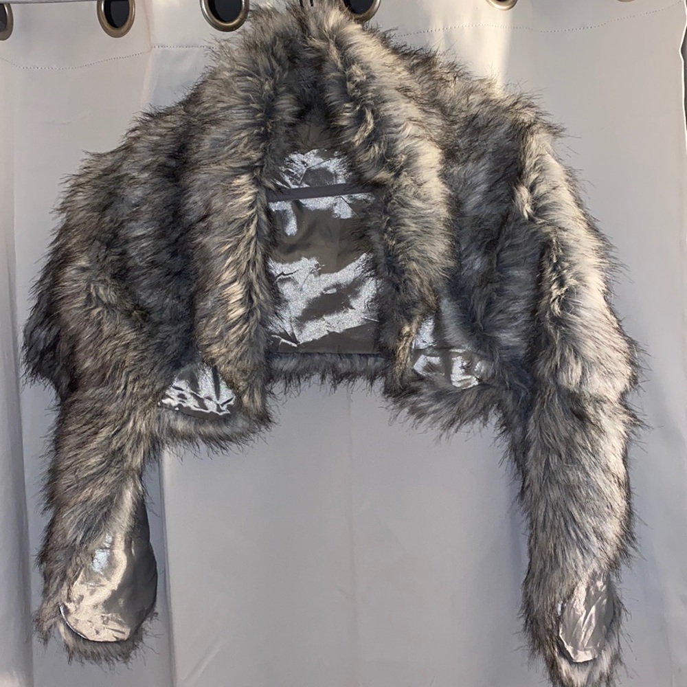 decahome (amazon) grey winter shawl 🦋